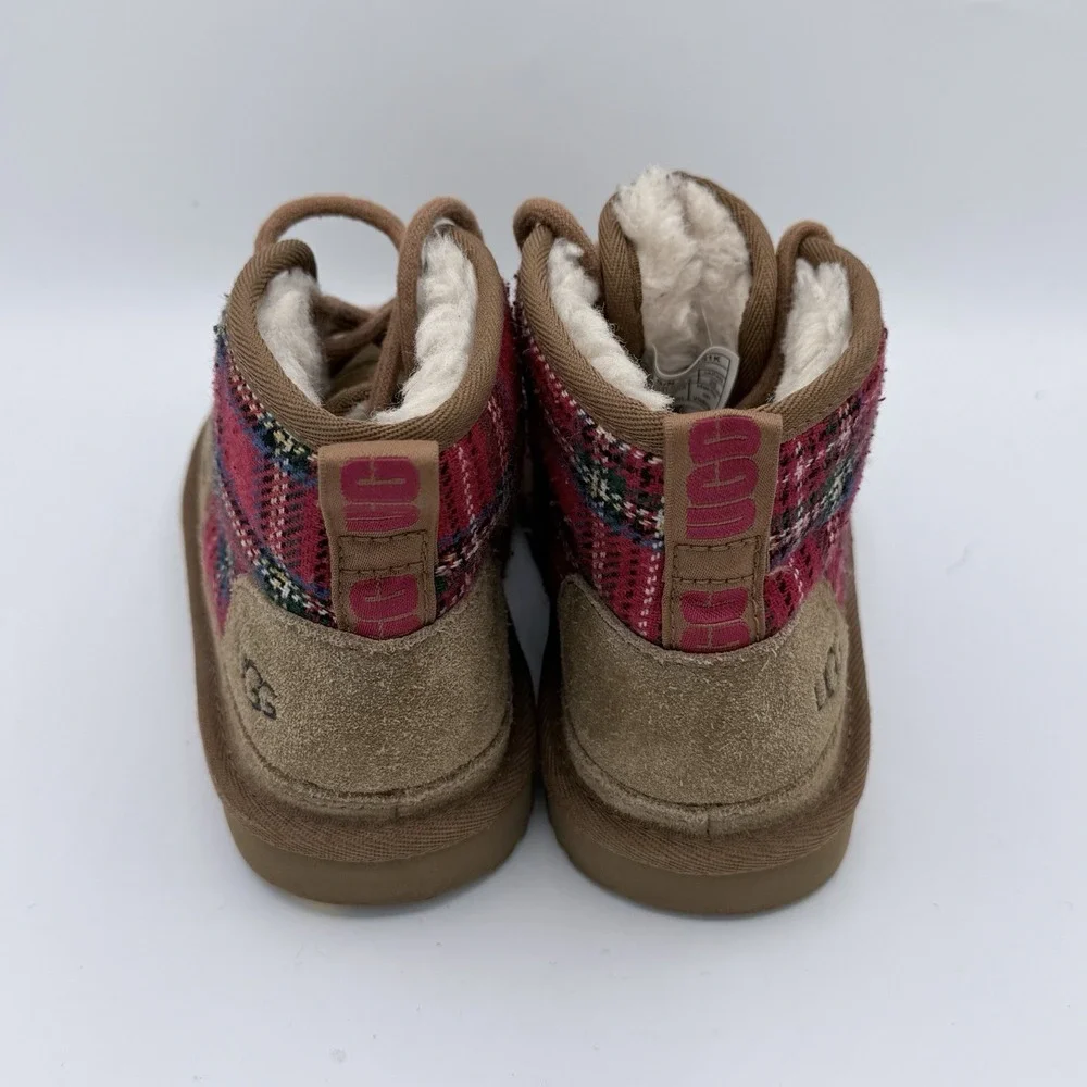 UGG neumel ii